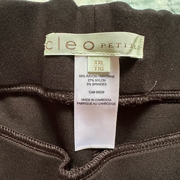 Cleo petites XXL NWOT black leggings silver buttons - Picture 6 of 7